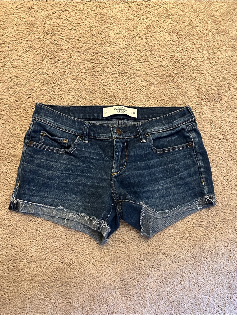 Abercrombie & Fitch Indigo Denim Frayed Hem Shorts. New without tags! Size 26